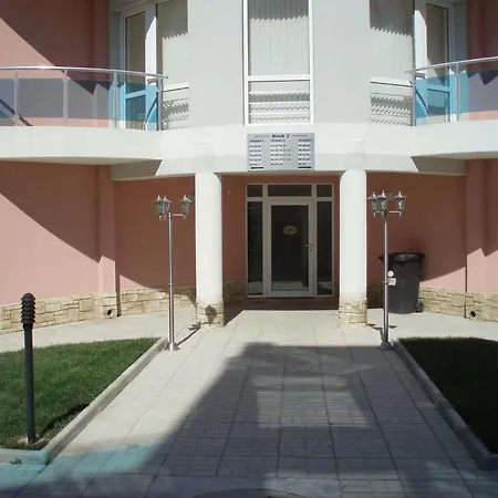 Sirena Hotel 3* ساني بيتش