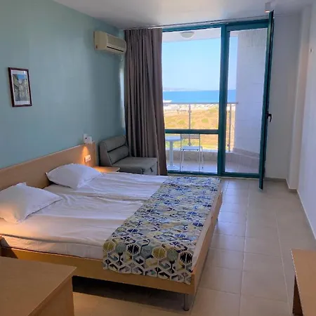 Sirena Hotel 3* ساني بيتش